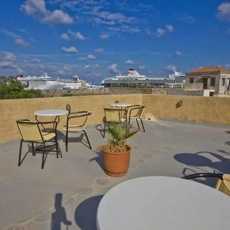 Hotel Camelot Traditional & Classic