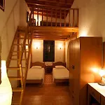 Hotel Camelot Traditional & Classic