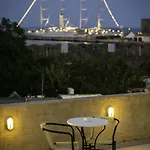 Camelot Traditional & Classic Hotel
