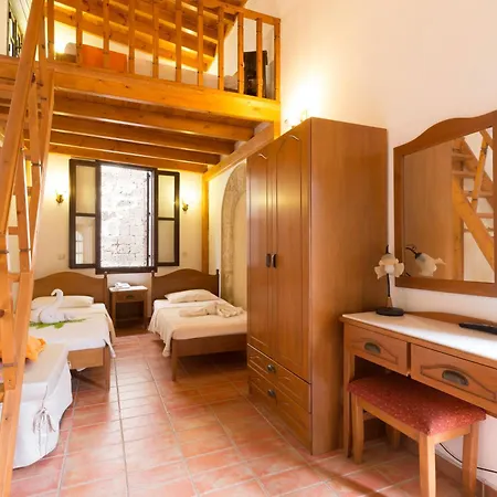 Otel Camelot Traditional & Classic