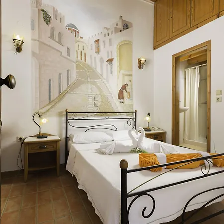 Camelot Traditional & Classic Otel 3*