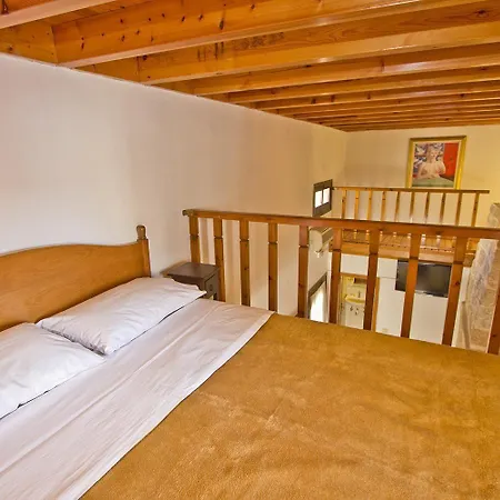 Camelot Traditional & Classic 3*