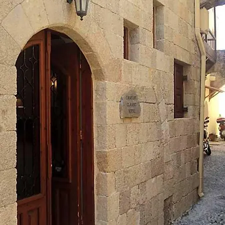 Hotell Camelot Traditional & Classic 3*