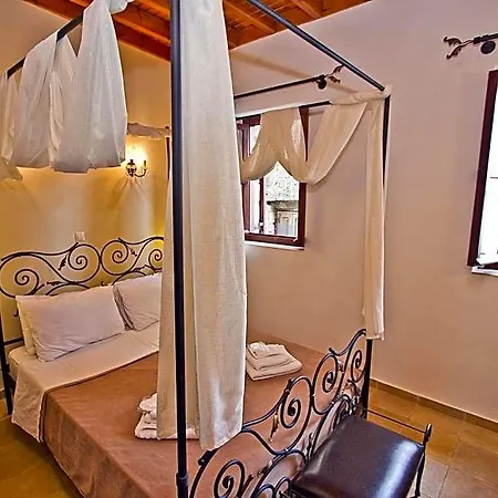 Hotell Camelot Traditional & Classic 3*