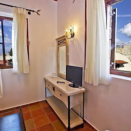 Camelot Traditional & Classic Hotell Rhodes City