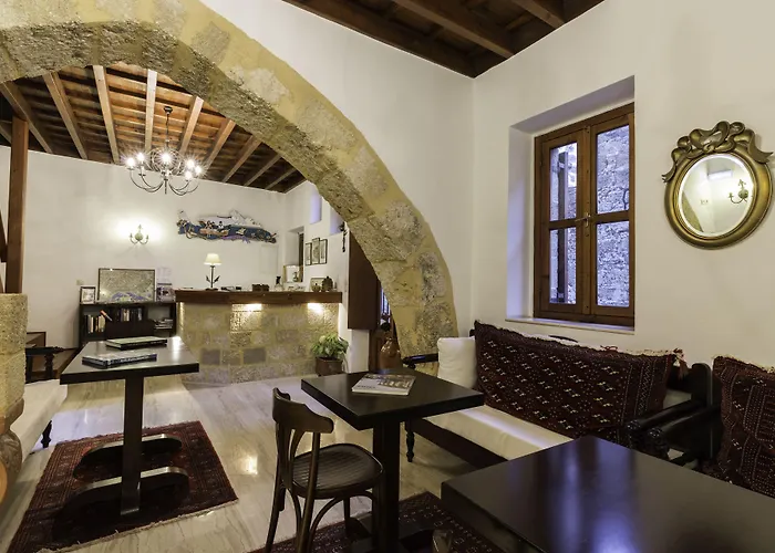 Camelot Traditional & Classic 호텔