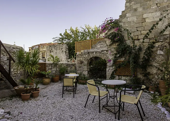 Camelot Traditional & Classic 호텔