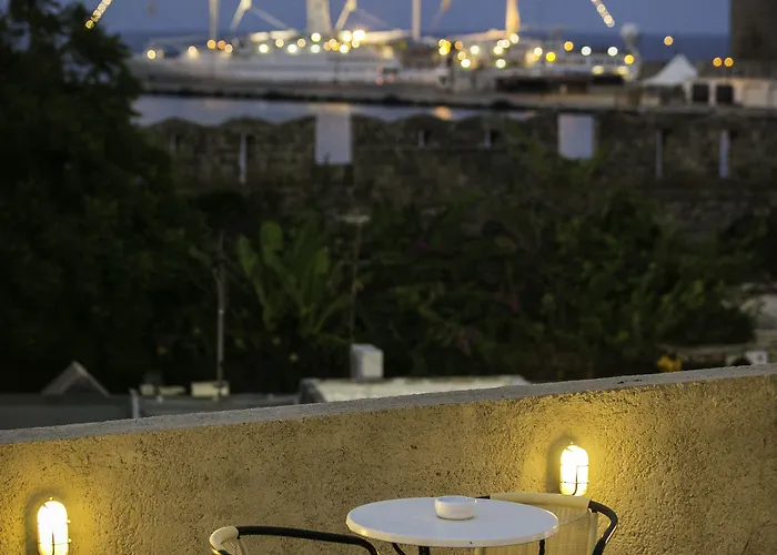 Camelot Traditional & Classic 호텔