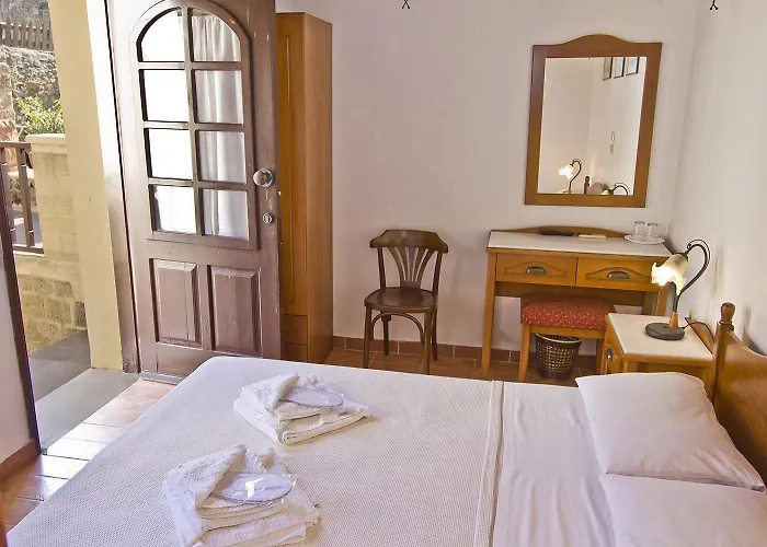 Camelot Traditional & Classic Rhodes City