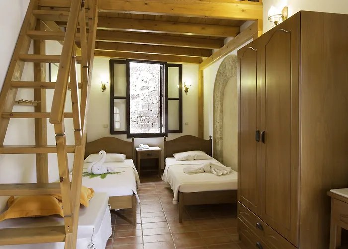 Camelot Traditional & Classic 호텔