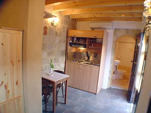 Camelot Traditional & Classic Rhodes City