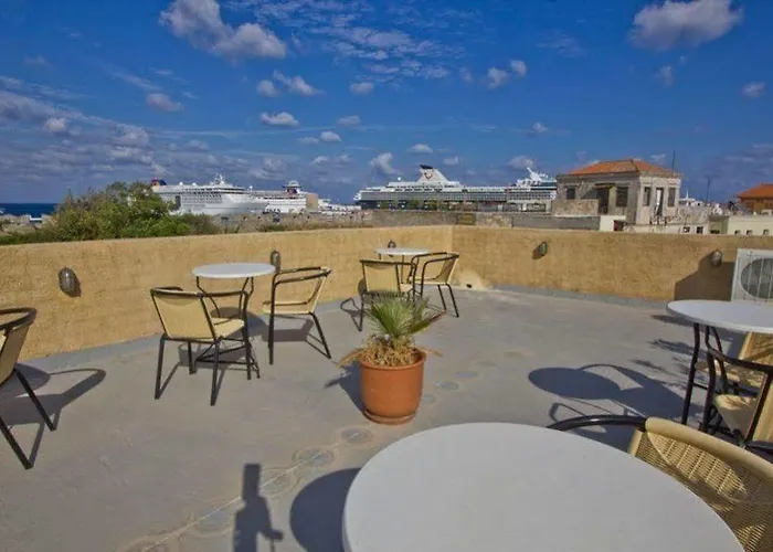 호텔 Camelot Traditional & Classic