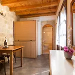 Otel Camelot Traditional & Classic