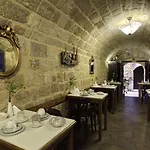 Otel Camelot Traditional & Classic