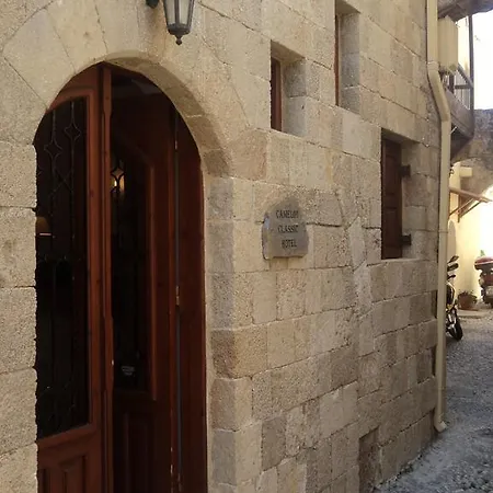 Camelot Traditional & Classic מלון 3*
